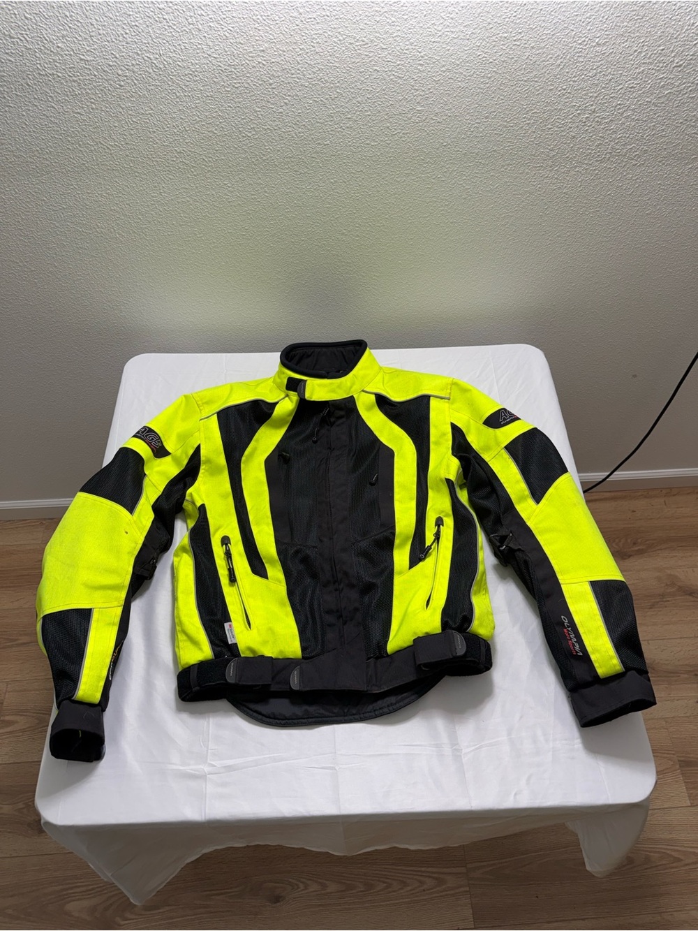 Olympia Moto Sports AG5 Hi-Vis Yellow Mesh Motorcycle Jacket Women’s S w/Armor